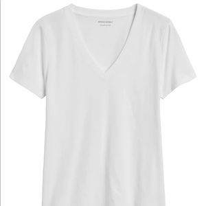 Banana Republic Essentials Cotton V Neck Tee